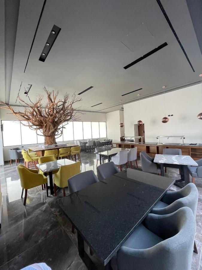 Gumont Guadalajara Lopez Mateos - Minerva Hotell Exteriör bild