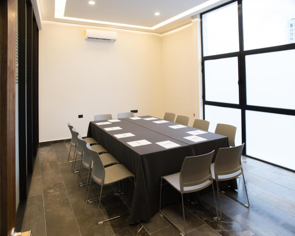 Gumont Guadalajara Lopez Mateos - Minerva Hotell Exteriör bild